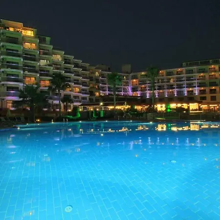 L'ambiance Royal Palace Hotel 4*